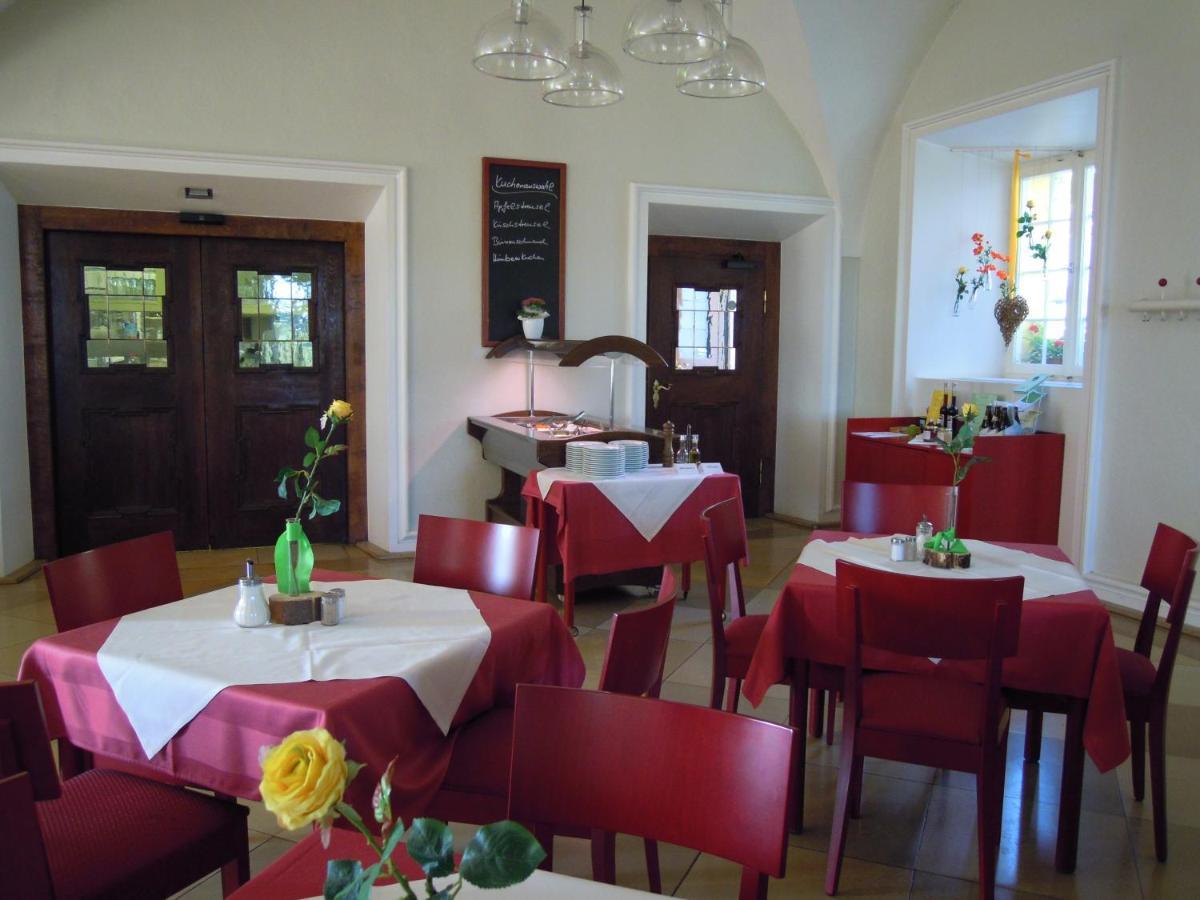 Tagungshaus Im Kloster Neresheim Hotel ภายนอก รูปภาพ