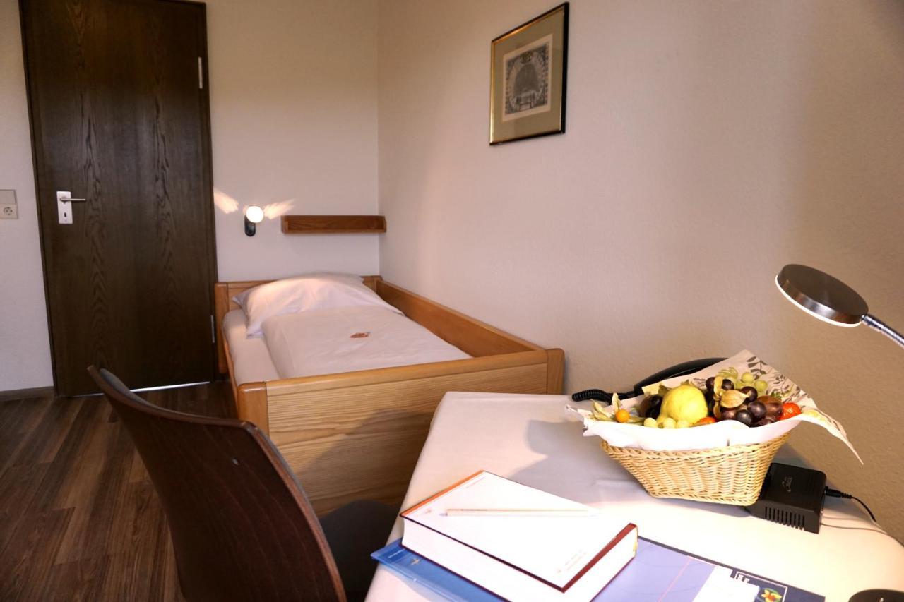 Tagungshaus Im Kloster Neresheim Hotel ภายนอก รูปภาพ