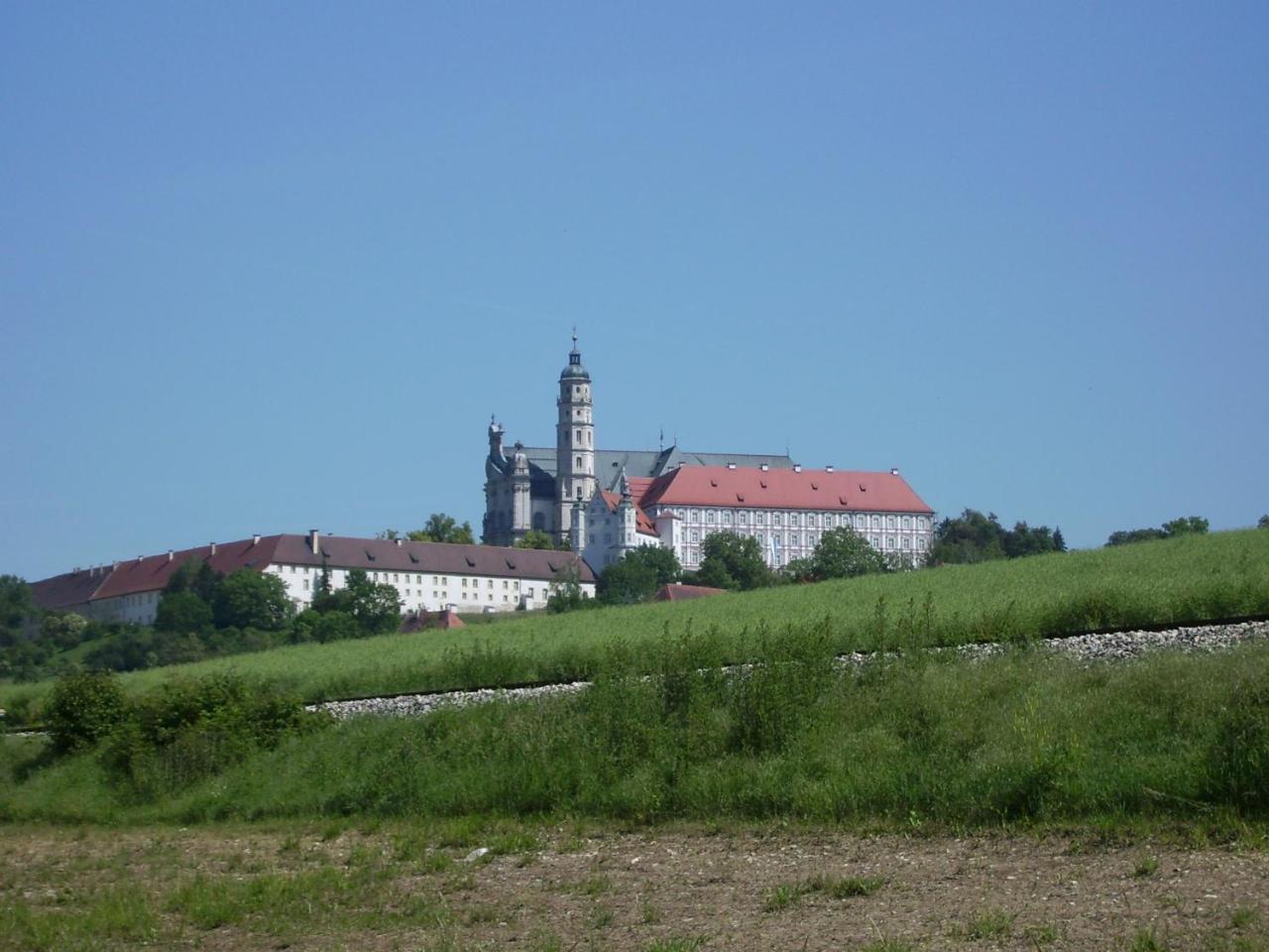 Tagungshaus Im Kloster Neresheim Hotel ภายนอก รูปภาพ