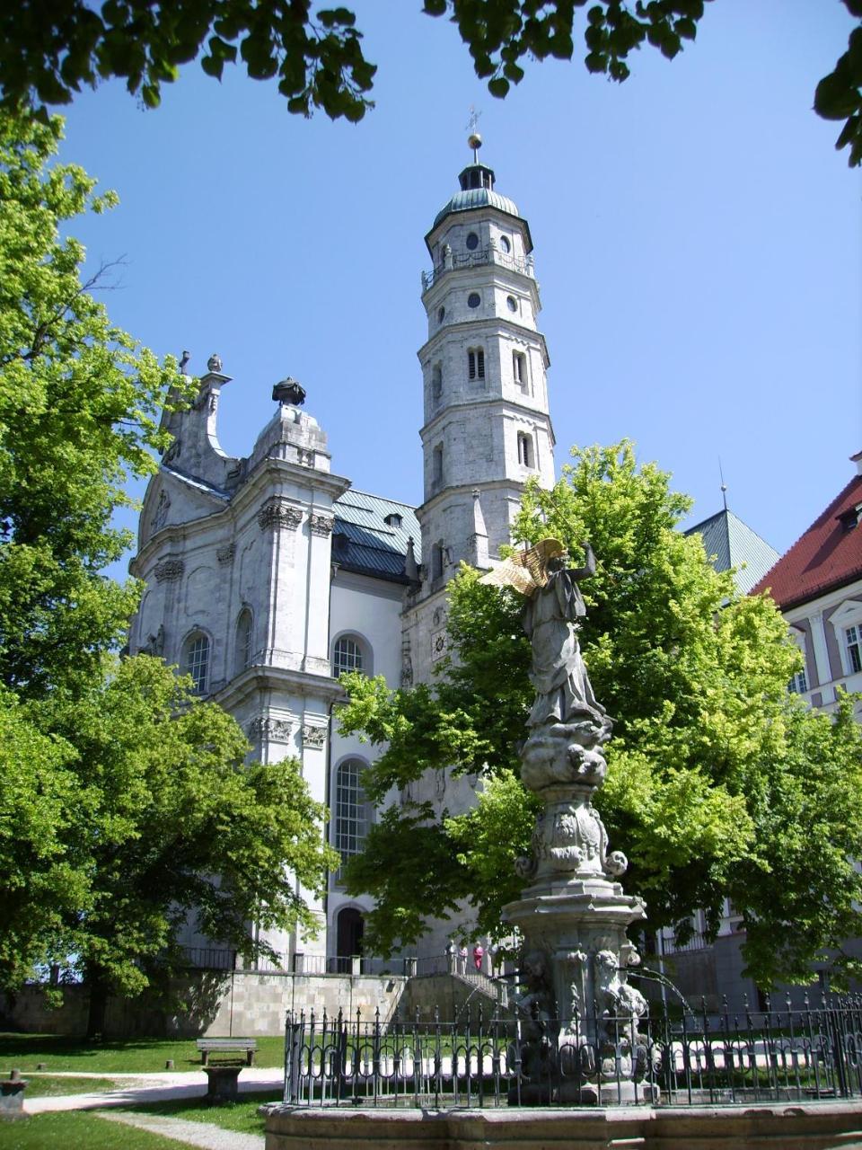 Tagungshaus Im Kloster Neresheim Hotel ภายนอก รูปภาพ
