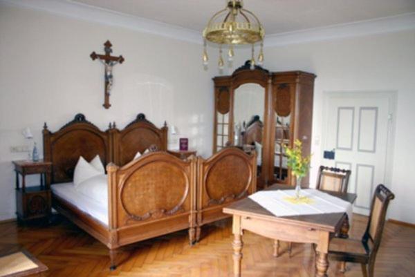 Tagungshaus Im Kloster Neresheim Hotel ภายนอก รูปภาพ